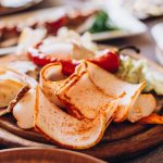 Kako soliti svinjsko mast na ukrajinski način v kozarcu: lahko boste jedli z ustnicami Kako soliti svinjsko mast na ukrajinski način v kozarcu: lahko